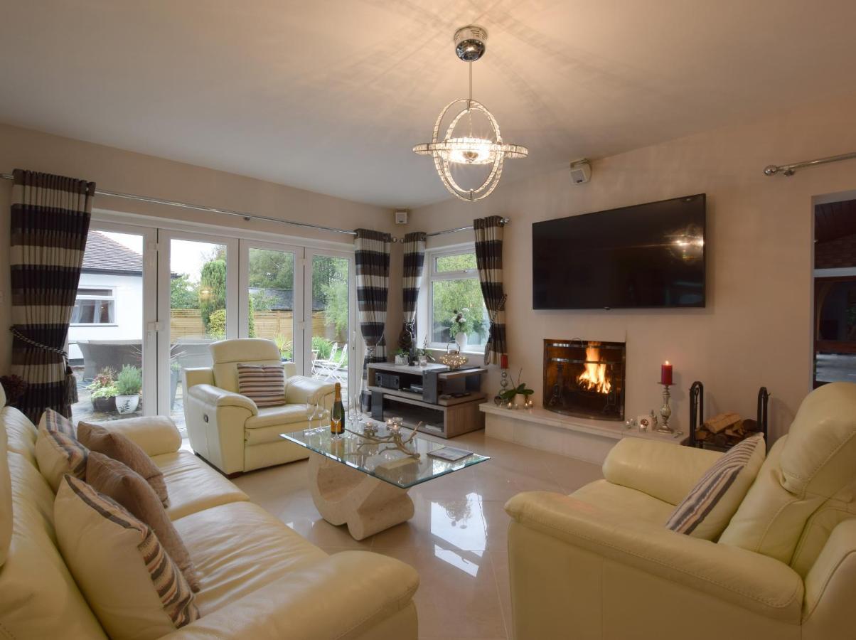 Solway Villa Chester Exterior foto
