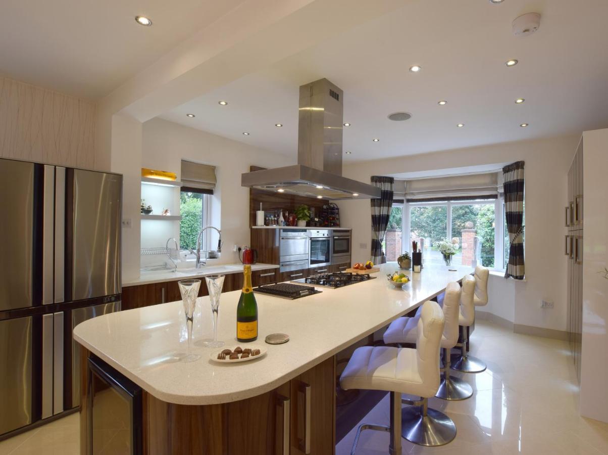 Solway Villa Chester Exterior foto