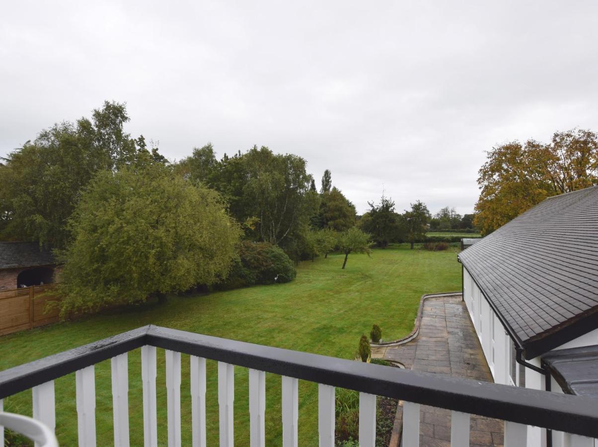 Solway Villa Chester Exterior foto